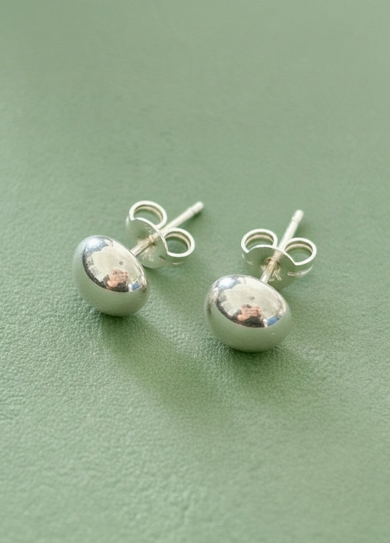 Selena Dome studs