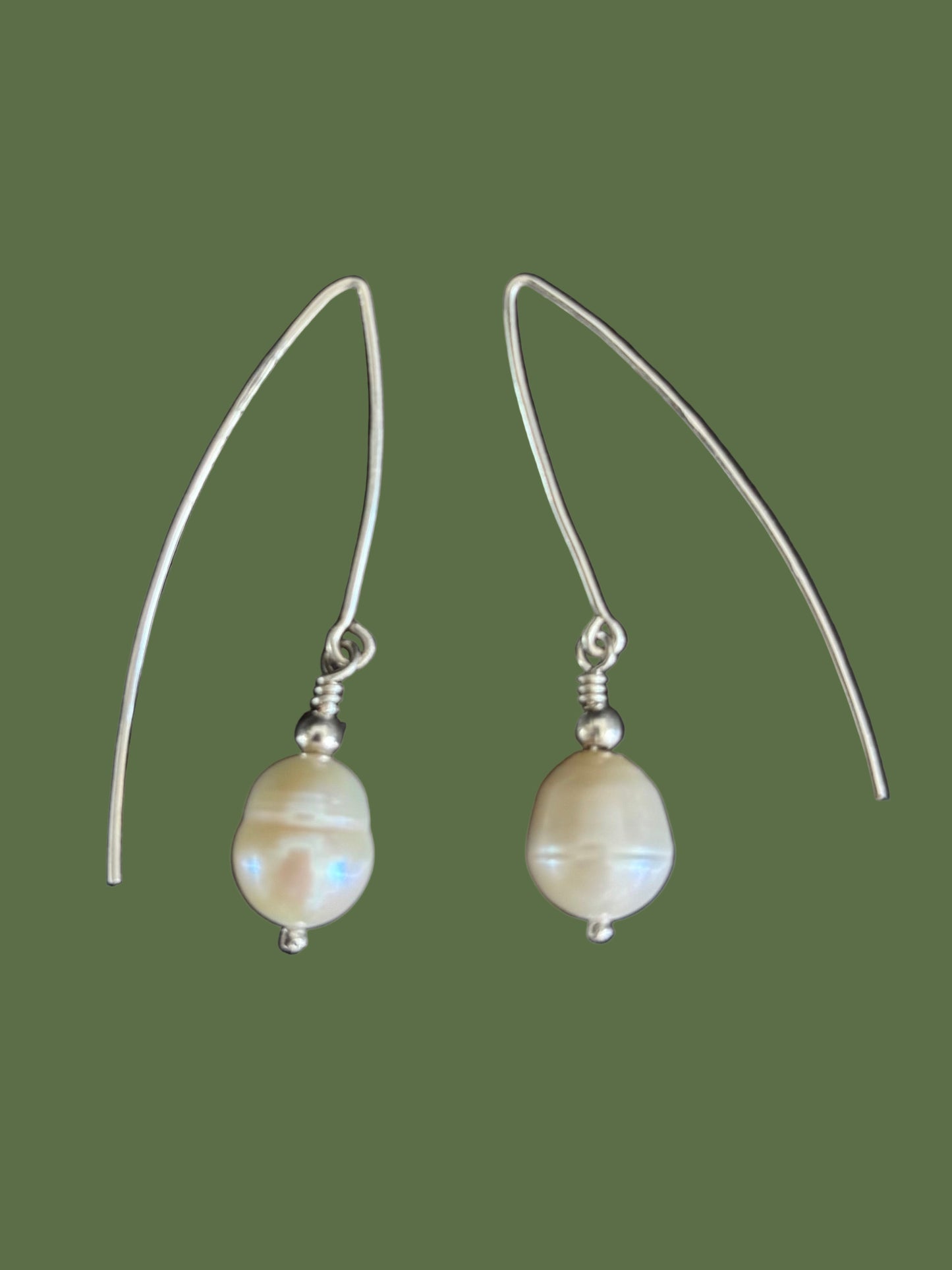 Classic Pearl Earrings