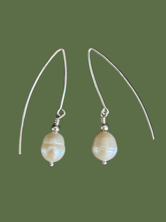 Classic Pearl Earrings
