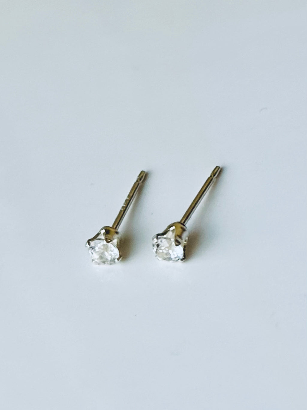 Tiny sparkly studs (in stock)