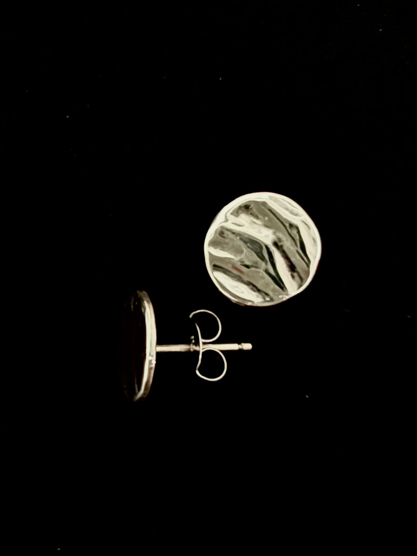 Moonlet Studs