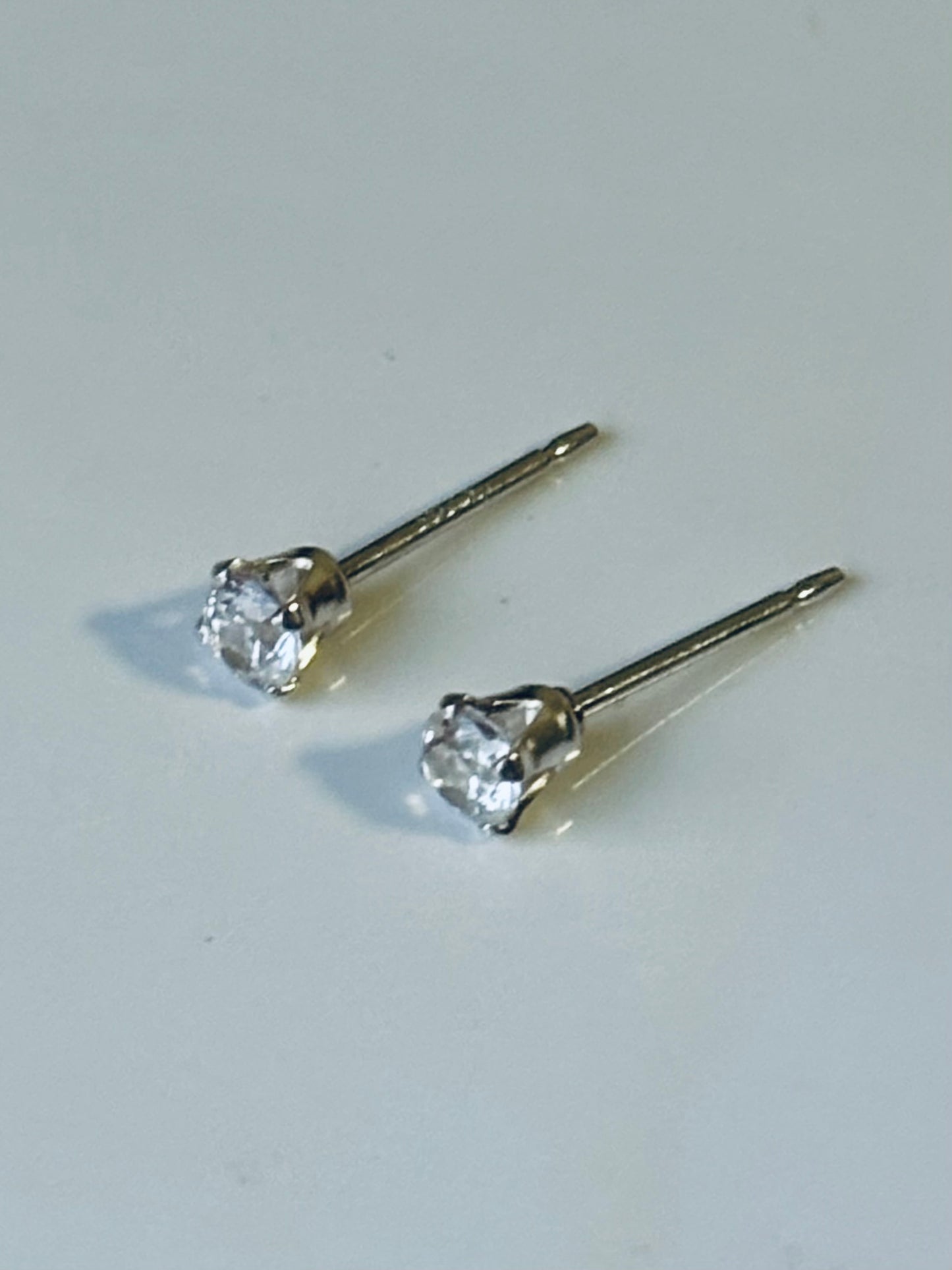 Tiny sparkly studs (in stock)