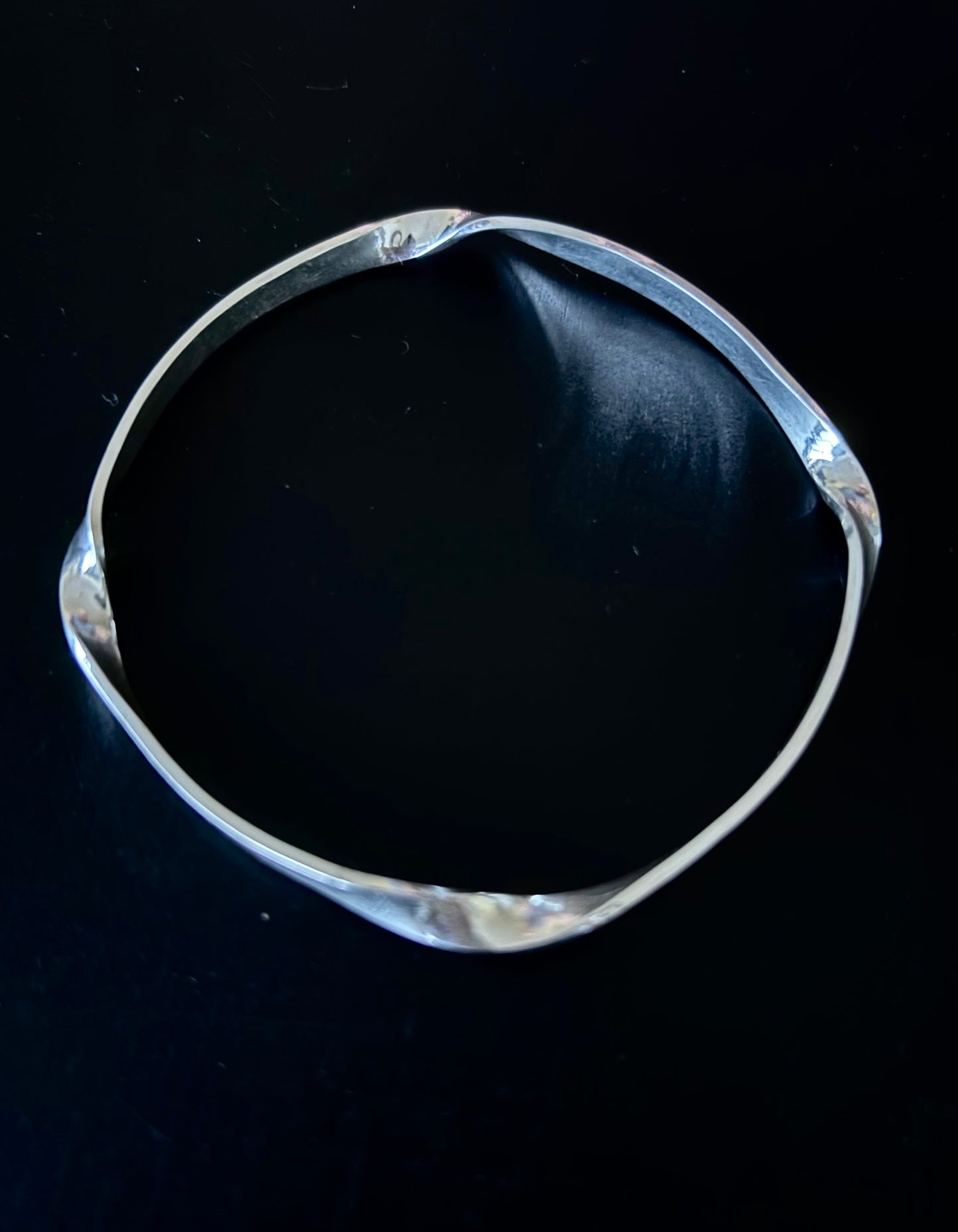 4-twist bangle