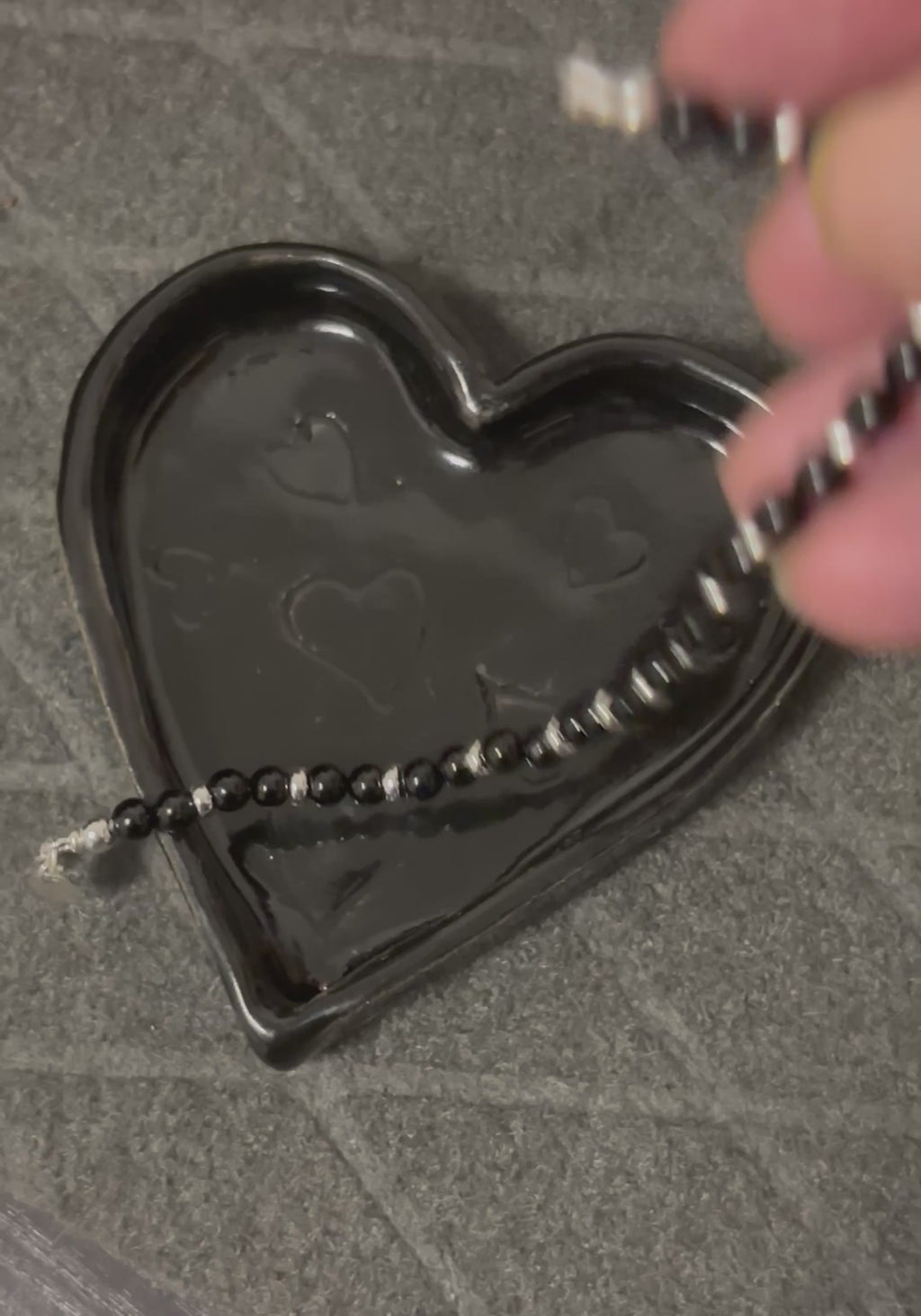 Noir (18cm in stock - others made to order)